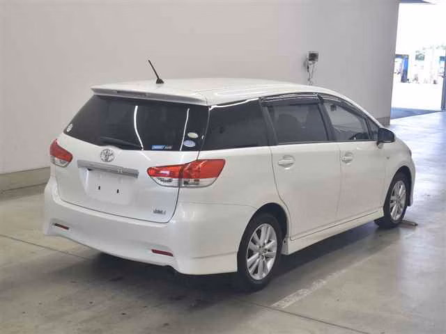TOYOTA WISH