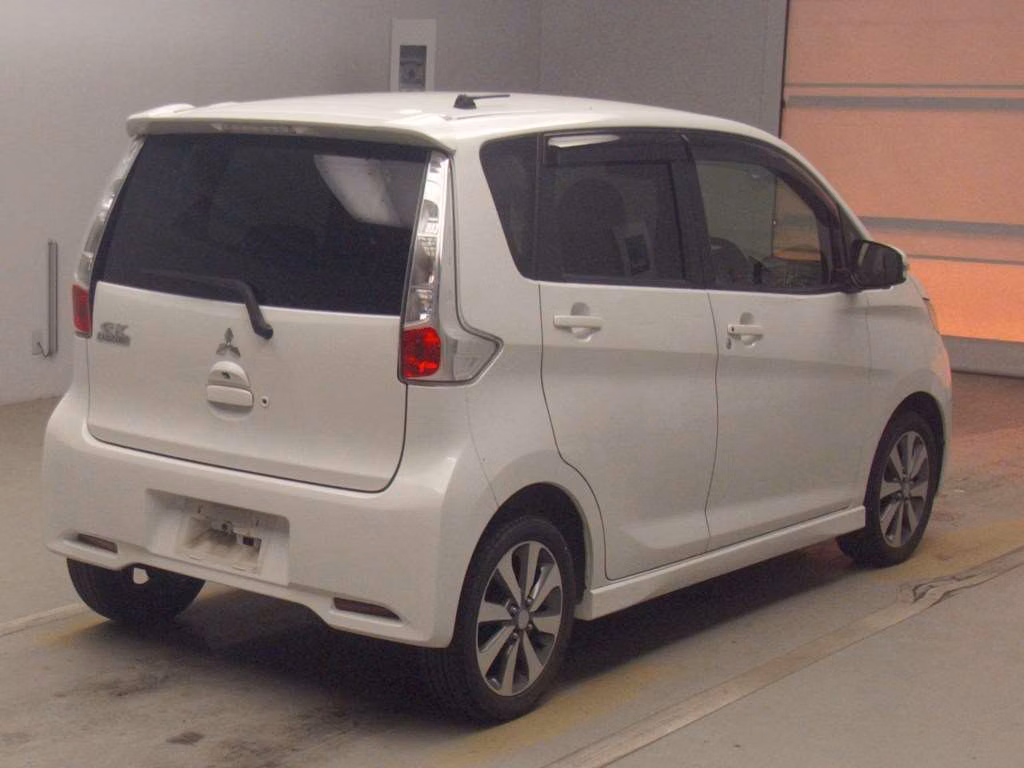 MITSUBISHI EK CUSTOM