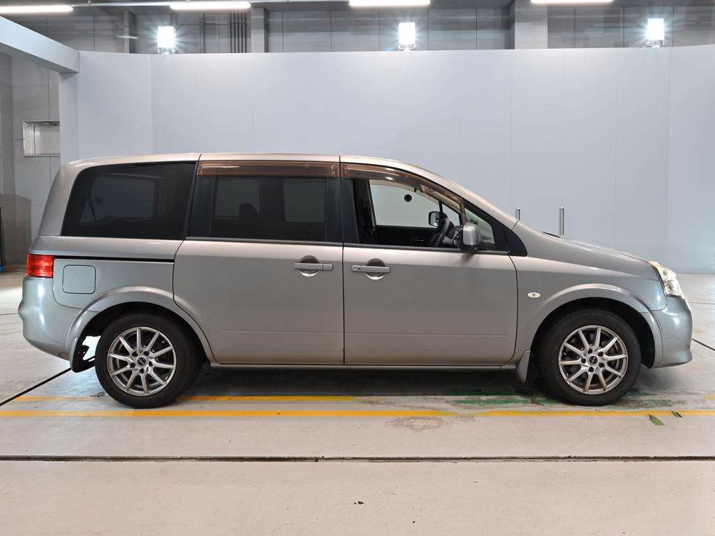 NISSAN LAFESTA