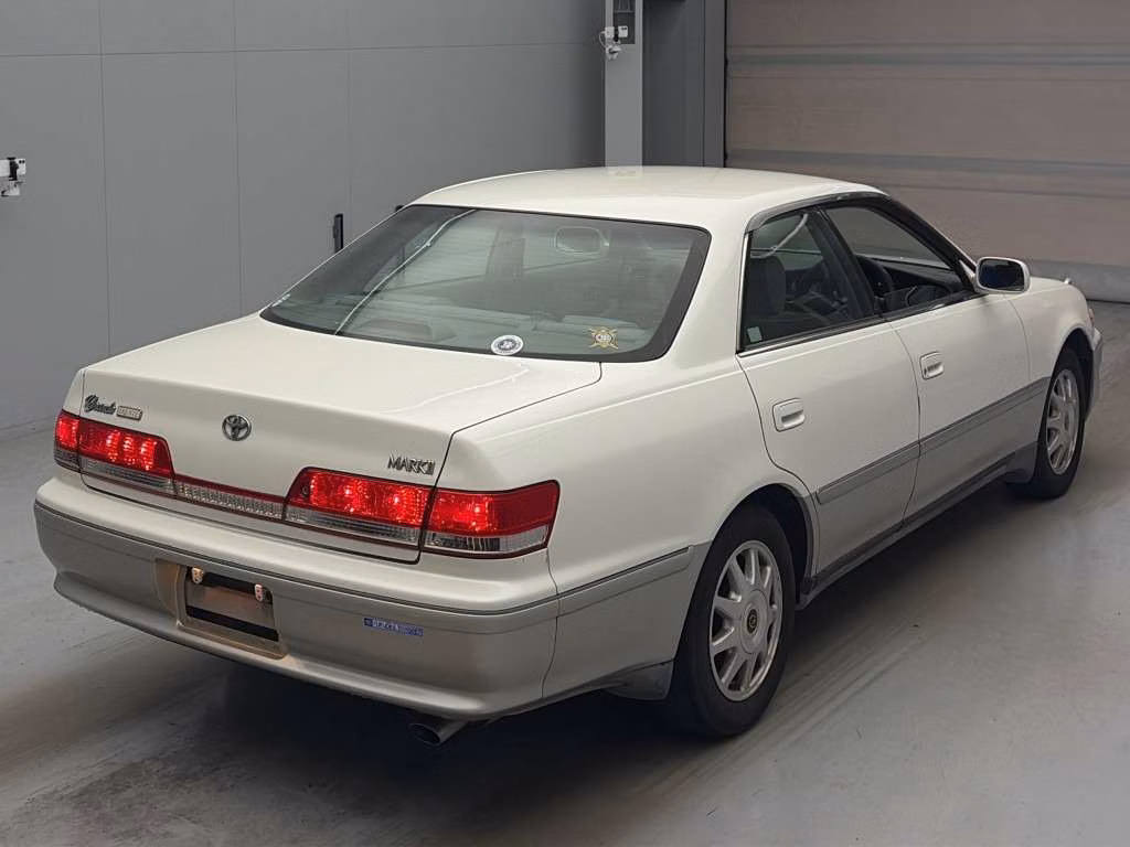 TOYOTA MARK II