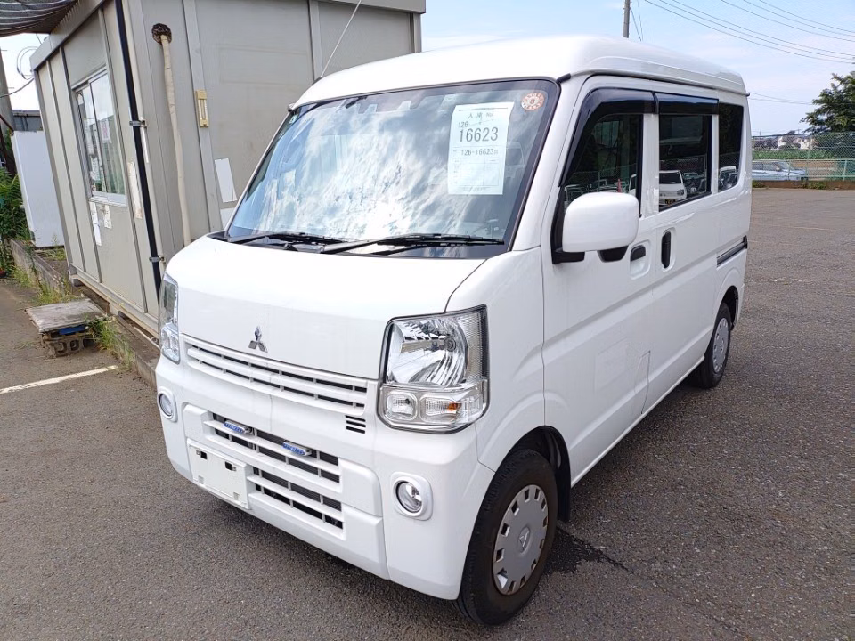 MITSUBISHI MINICAB