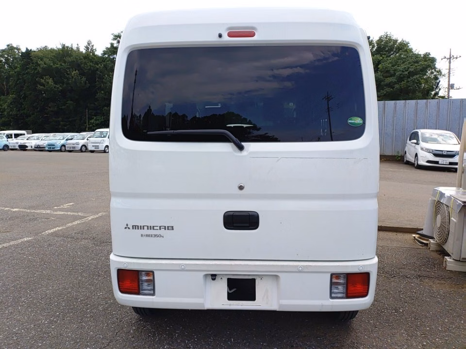 MITSUBISHI MINICAB