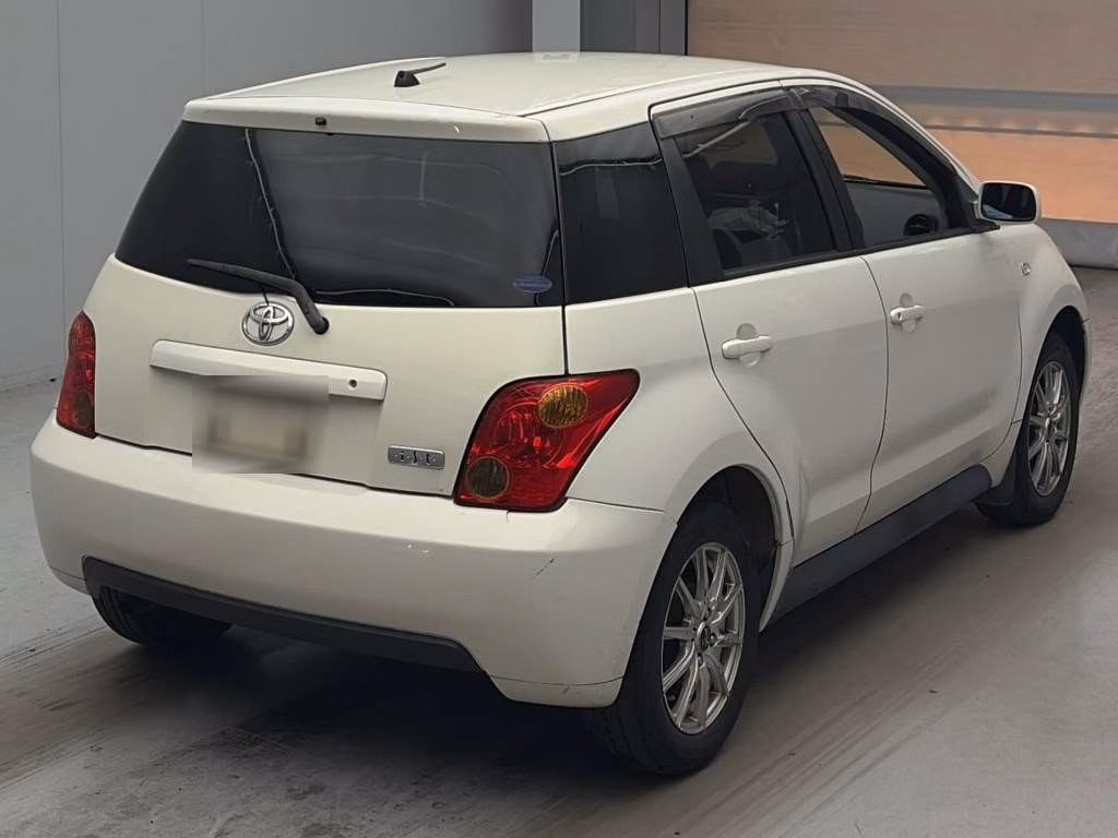 TOYOTA IST