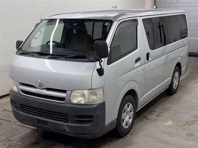 TOYOTA REGIUS ACE