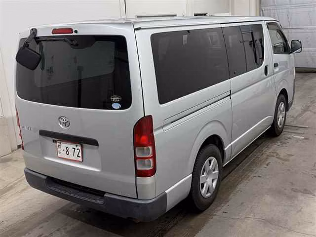 TOYOTA REGIUS ACE