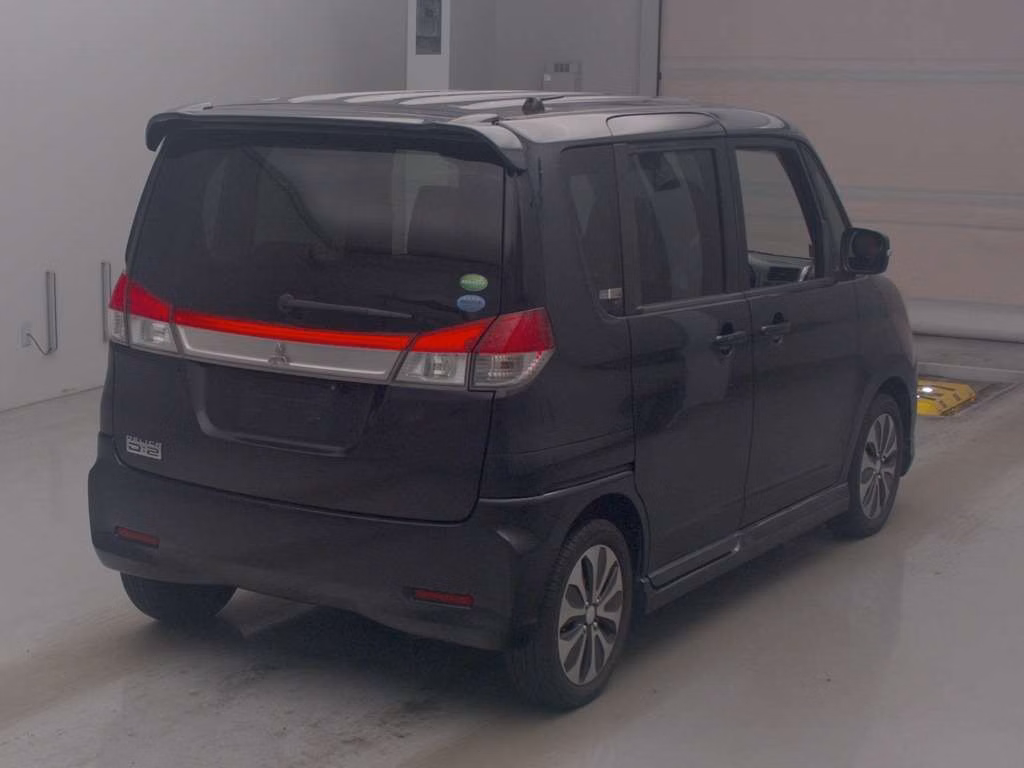 MITSUBISHI DELICA D:2