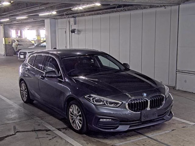 BMW 1-SERIES