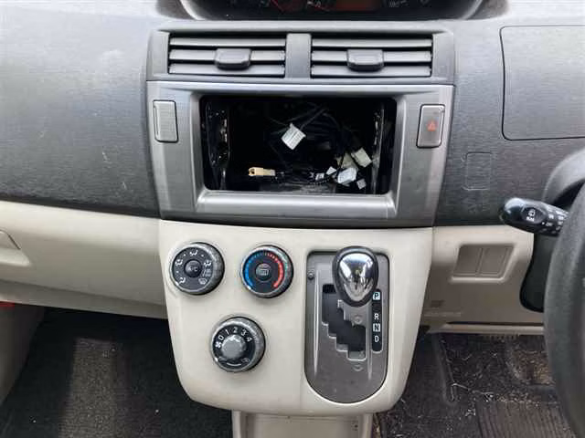 TOYOTA PASSO SETTE