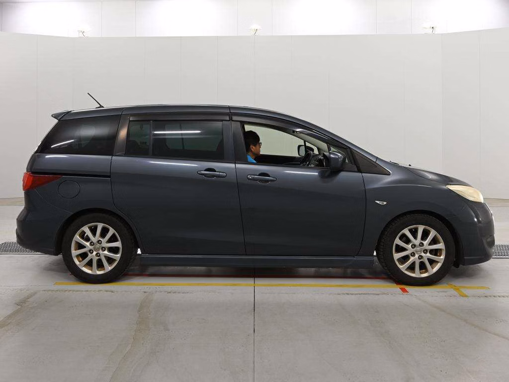NISSAN LAFESTA