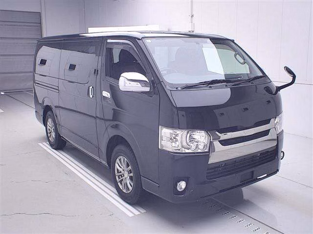 Toyota Regius Ace