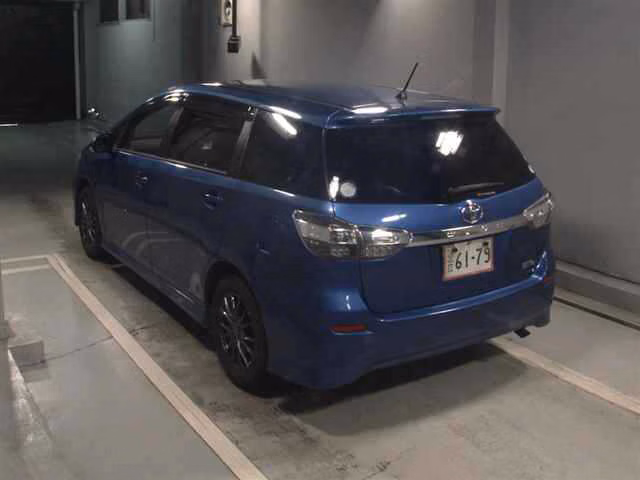 TOYOTA WISH