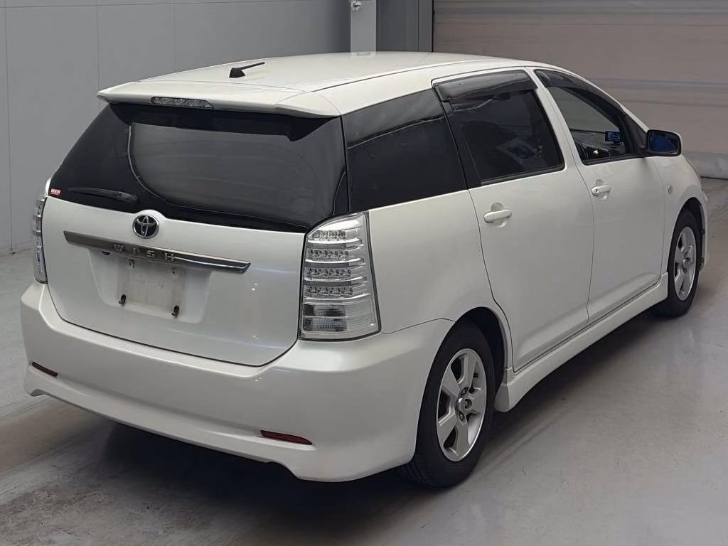 TOYOTA WISH