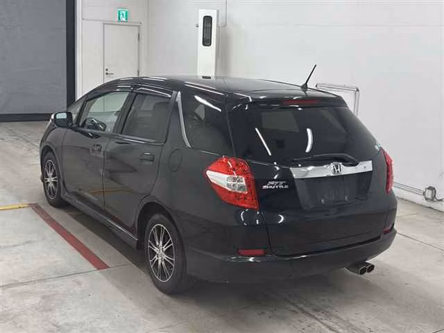 HONDA FIT SHUTTLE