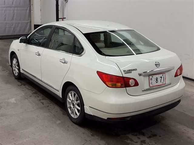 NISSAN BLUEBIRD SYLPHY