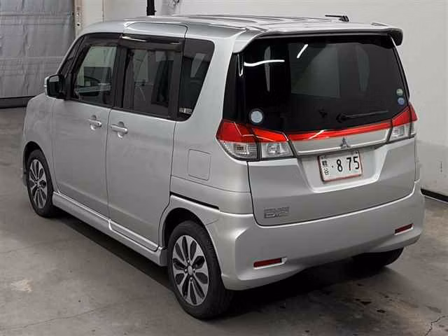 MITSUBISHI DELICA D:2