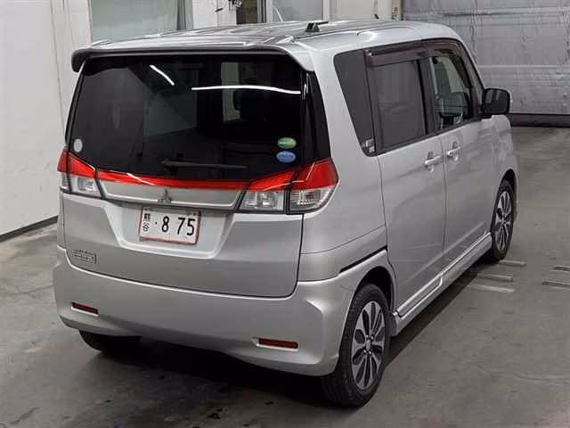 MITSUBISHI DELICA D:2