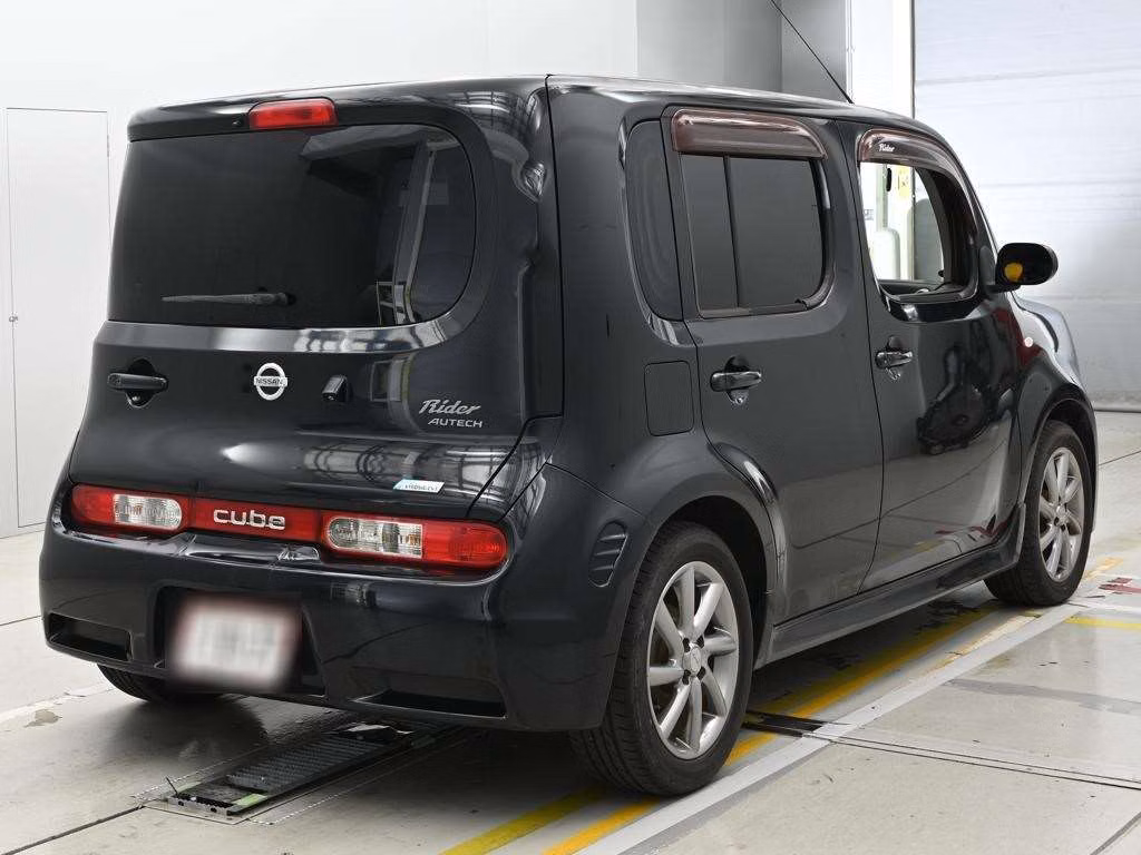 NISSAN CUBE