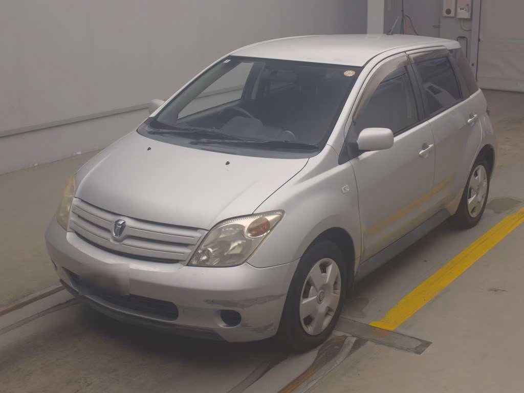 TOYOTA IST