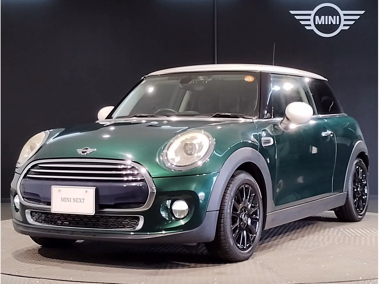 MINI HATCH