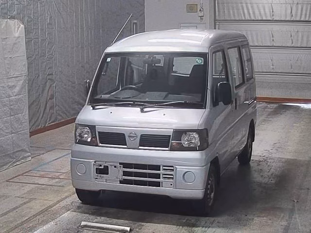 NISSAN CLIPPER