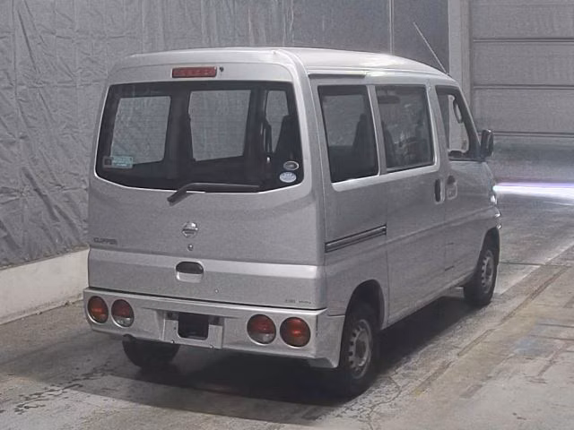 NISSAN CLIPPER