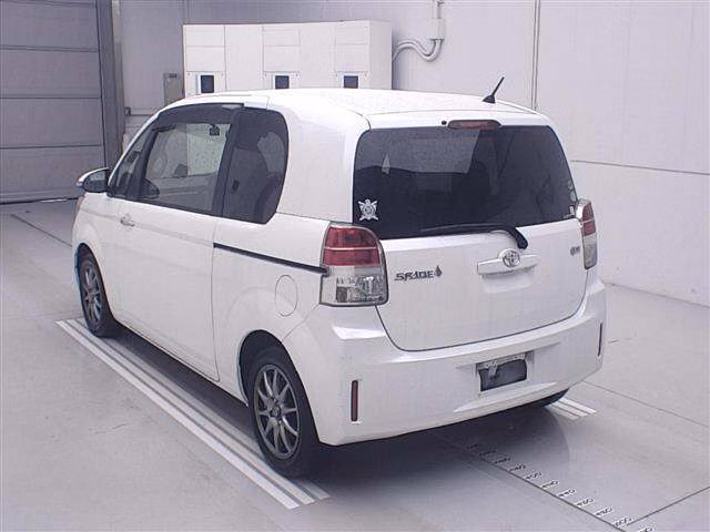 TOYOTA SPADE