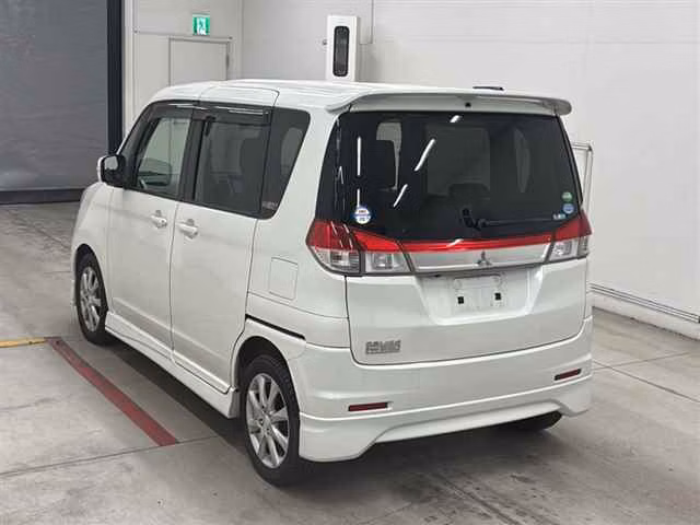 MITSUBISHI DELICA D:2