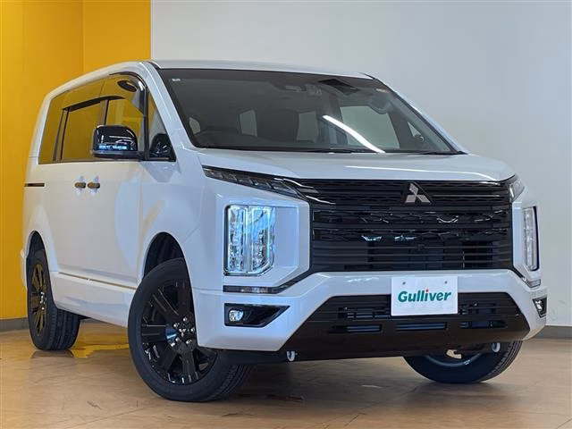 MITSUBISHI DELICA D:5
