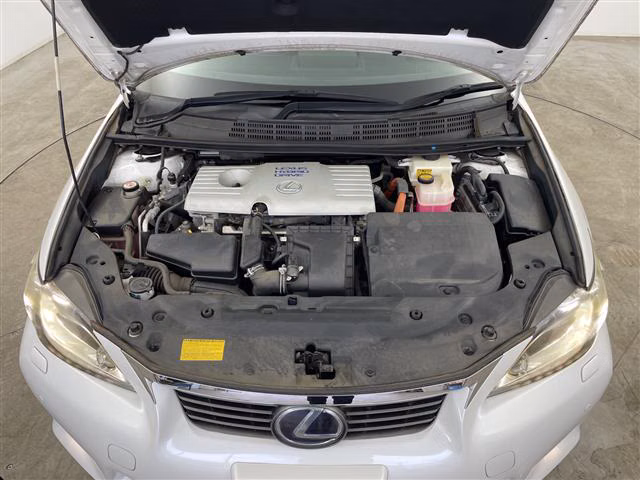 LEXUS CT200H