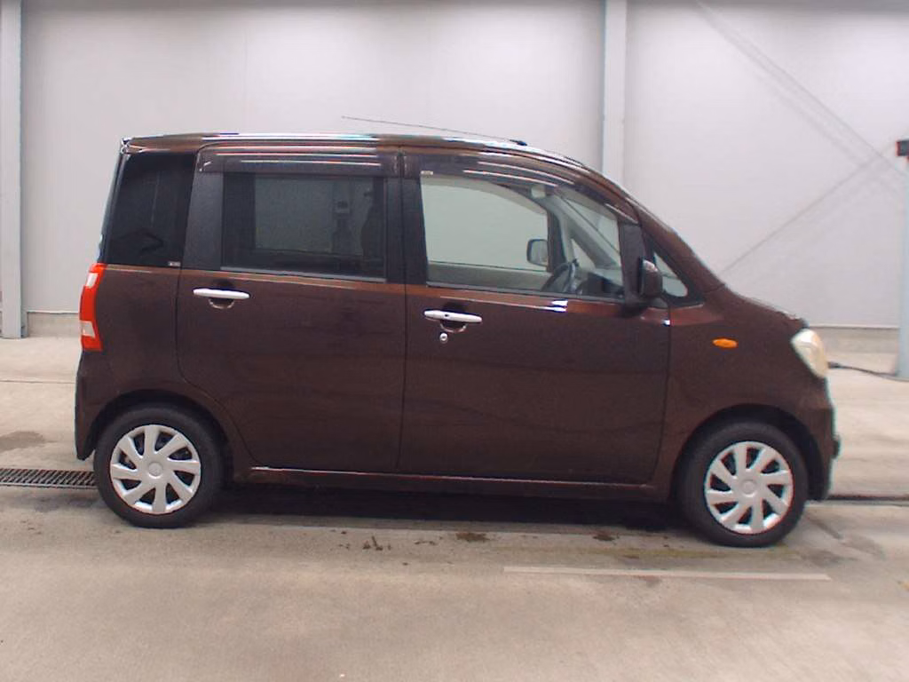 DAIHATSU TANTO EXE