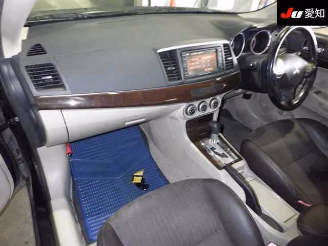 MITSUBISHI GALANT FORTIS
