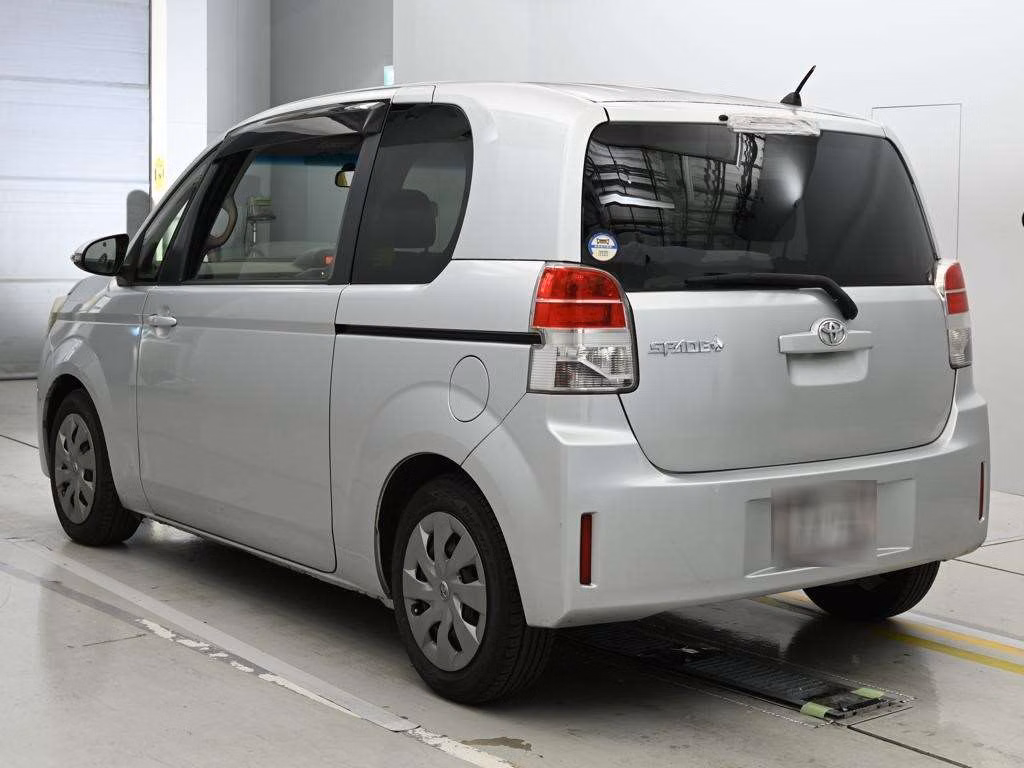 TOYOTA SPADE