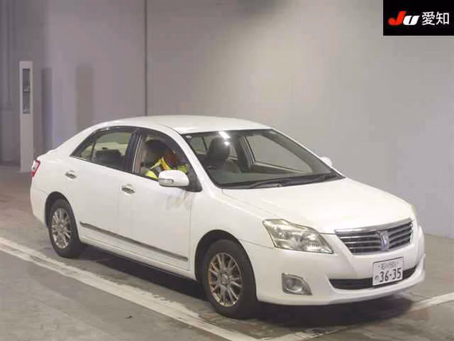 TOYOTA PREMIO