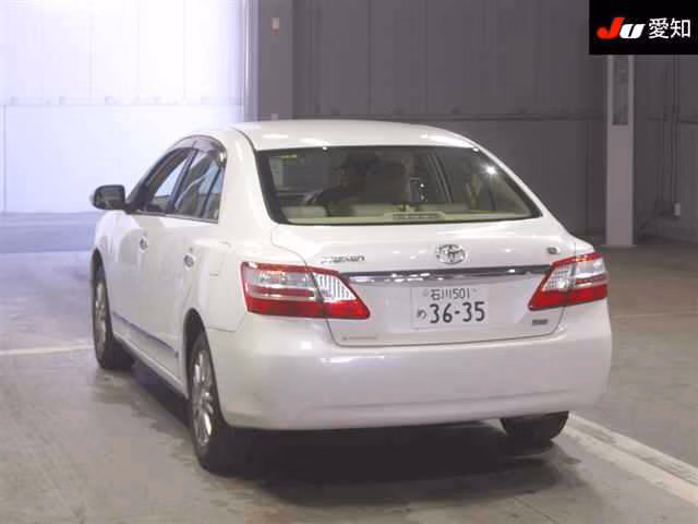 TOYOTA PREMIO