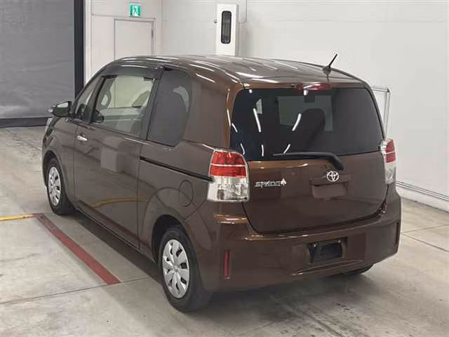 TOYOTA SPADE
