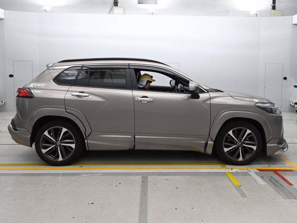 TOYOTA COROLLA CROSS