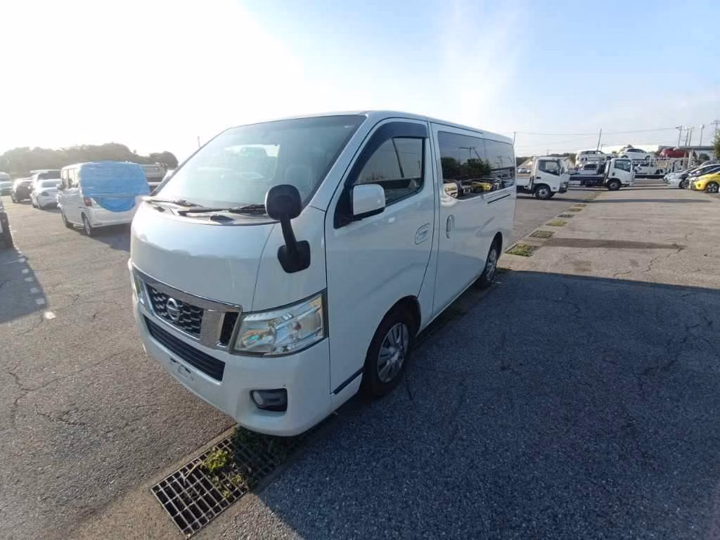 NISSAN NV350 CARAVAN