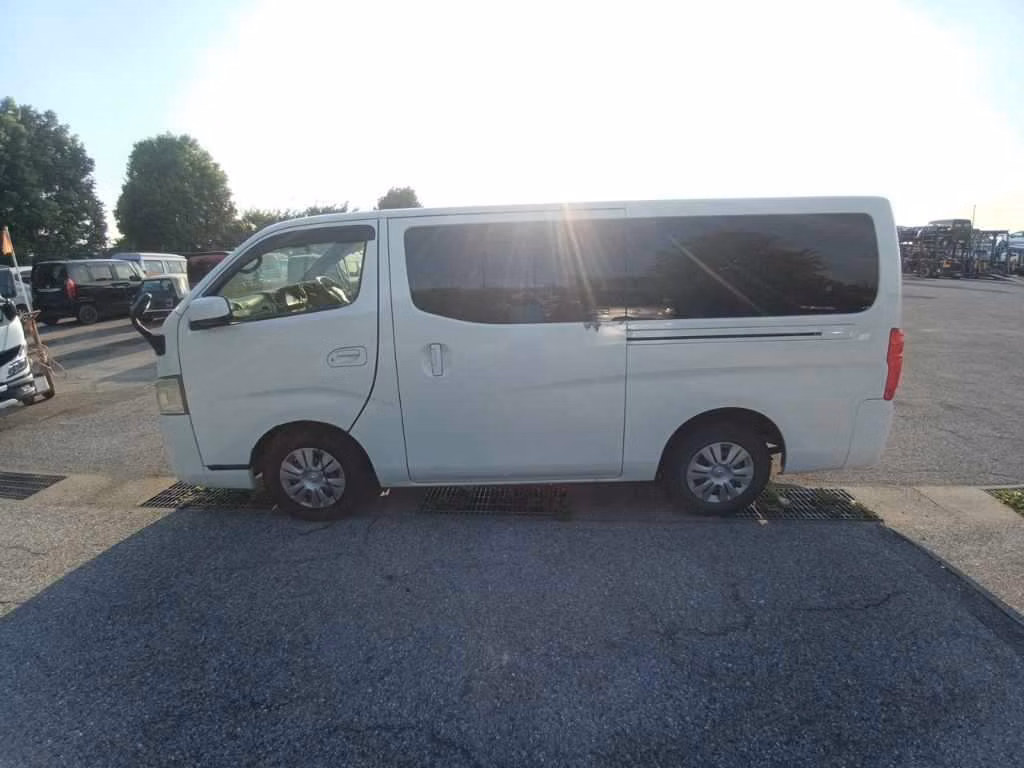 NISSAN NV350 CARAVAN
