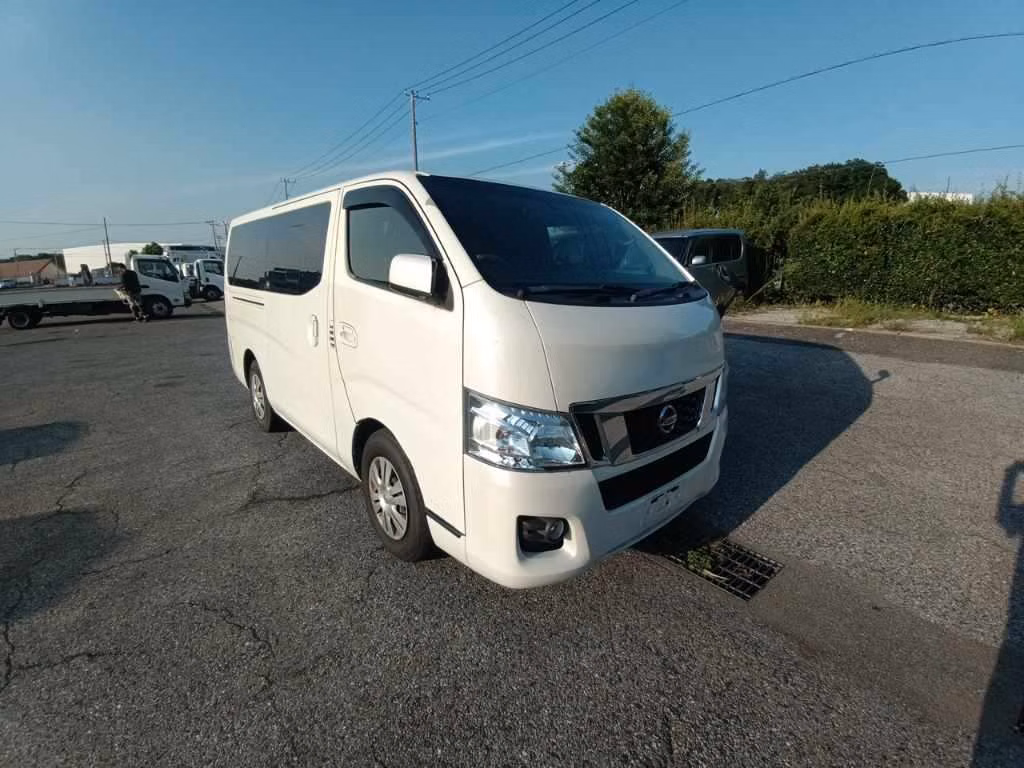 NISSAN NV350 CARAVAN