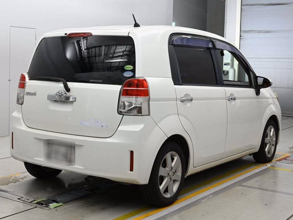 TOYOTA SPADE