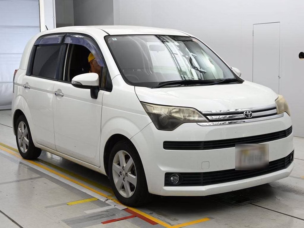 TOYOTA SPADE