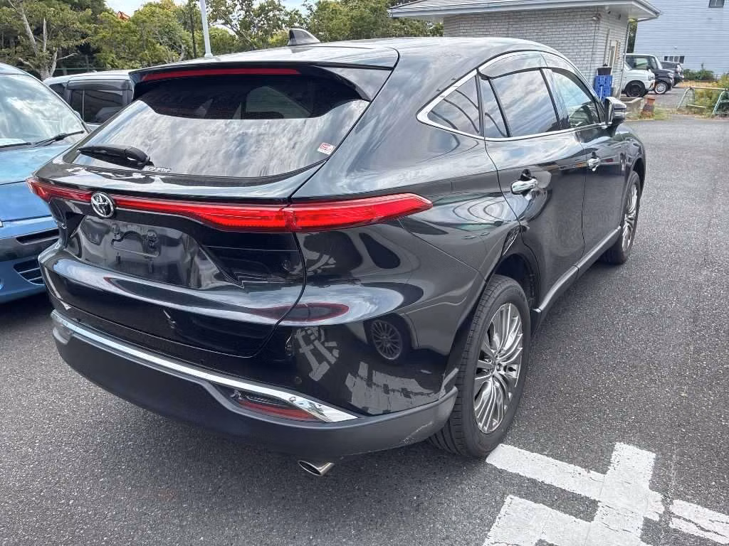 TOYOTA HARRIER