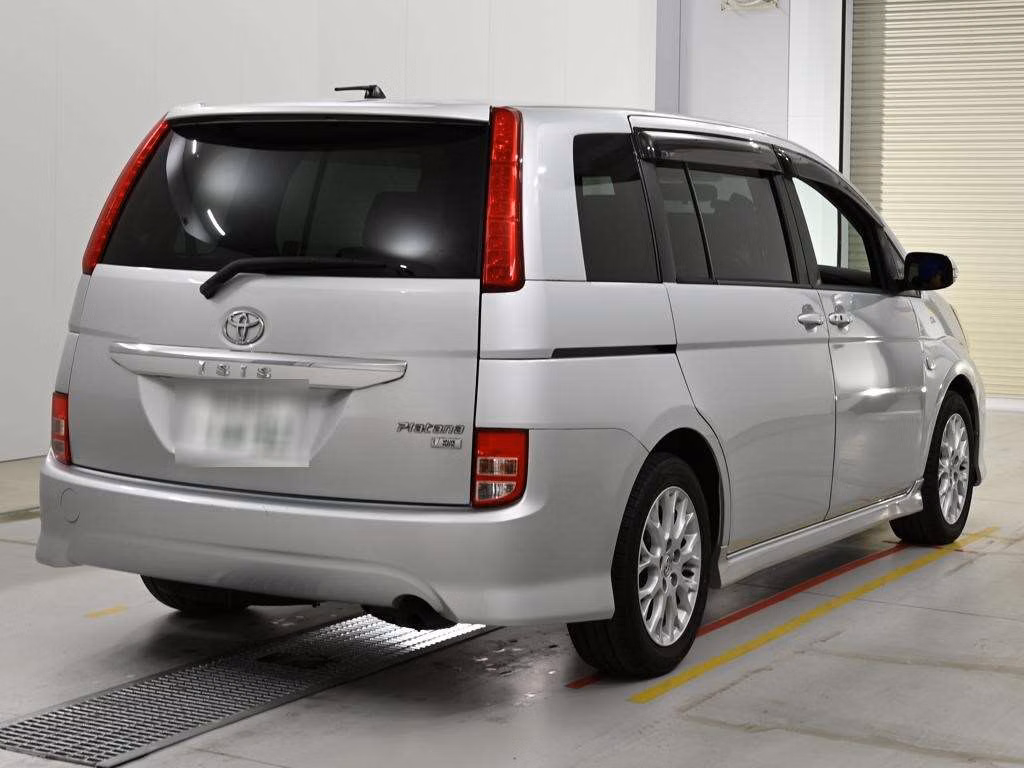 TOYOTA ISIS