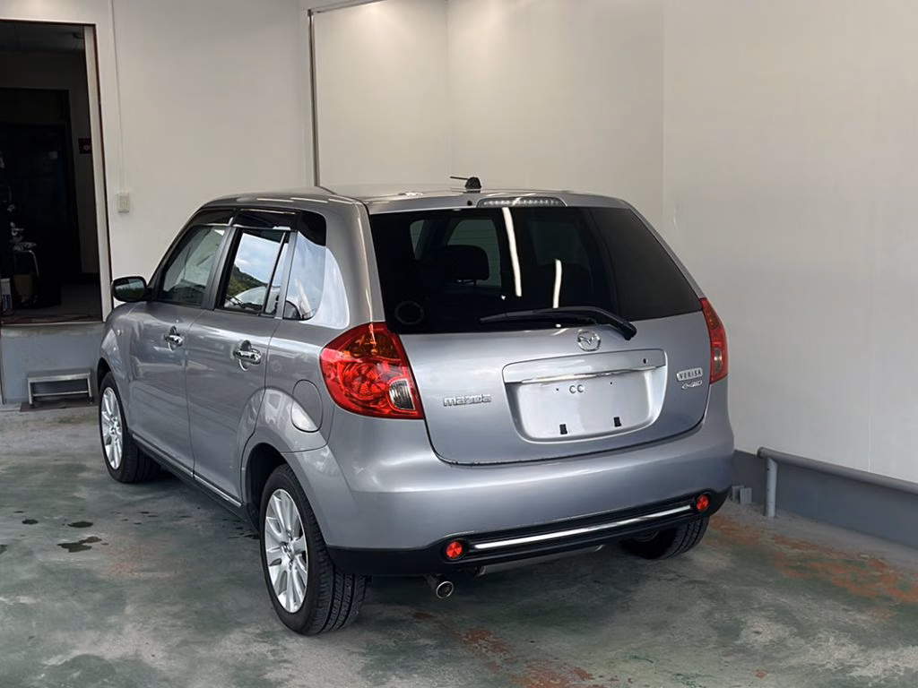 MAZDA VERISA