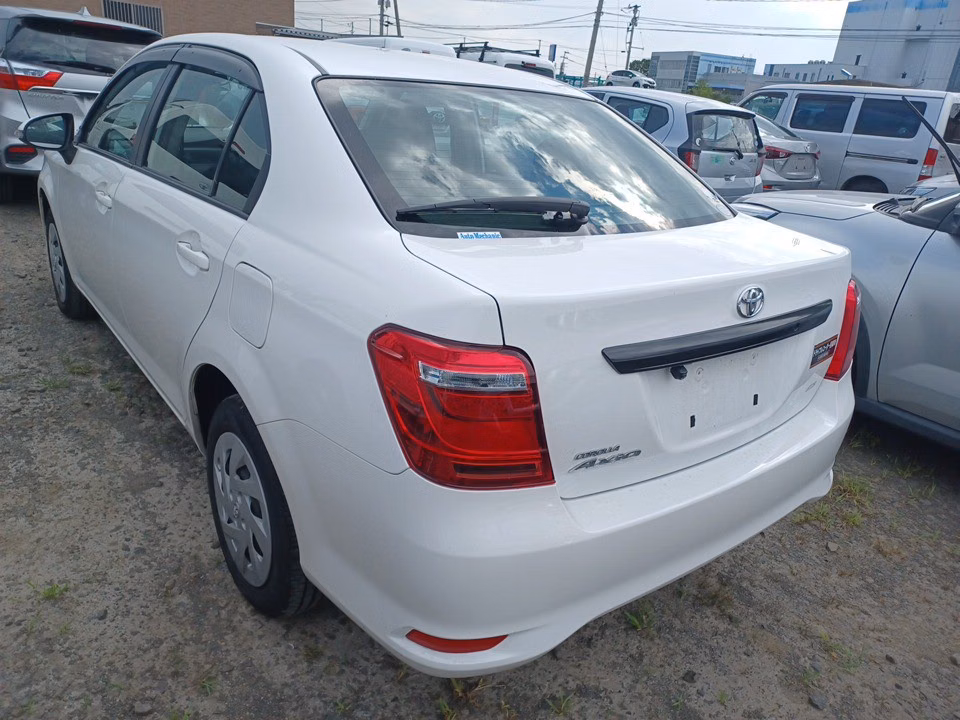 TOYOTA COROLLA AXIO