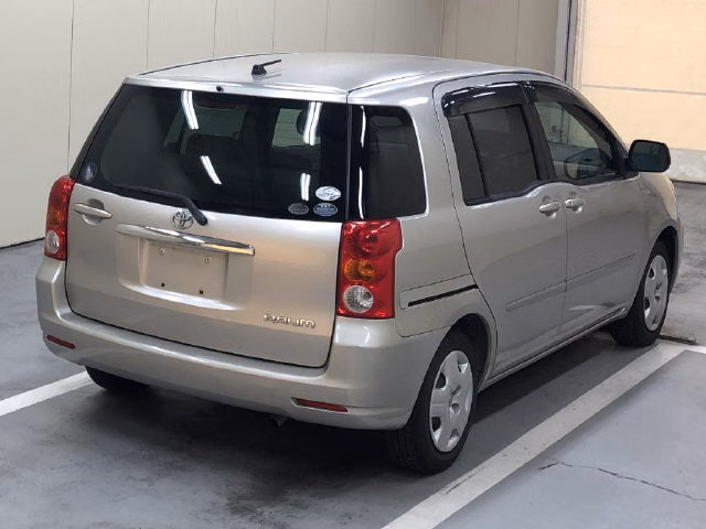 TOYOTA RAUM