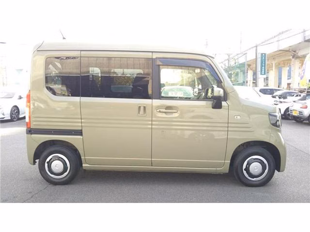 HONDA N-VAN