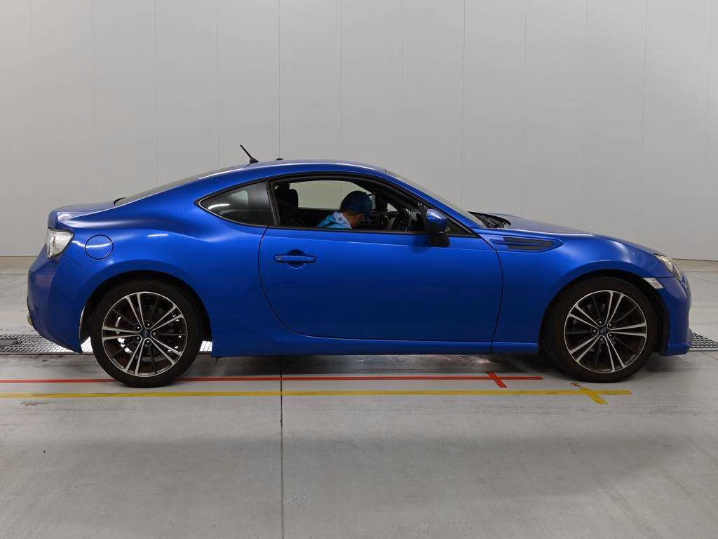 SUBARU BRZ