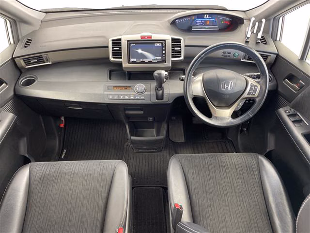 HONDA FREED SPIKE