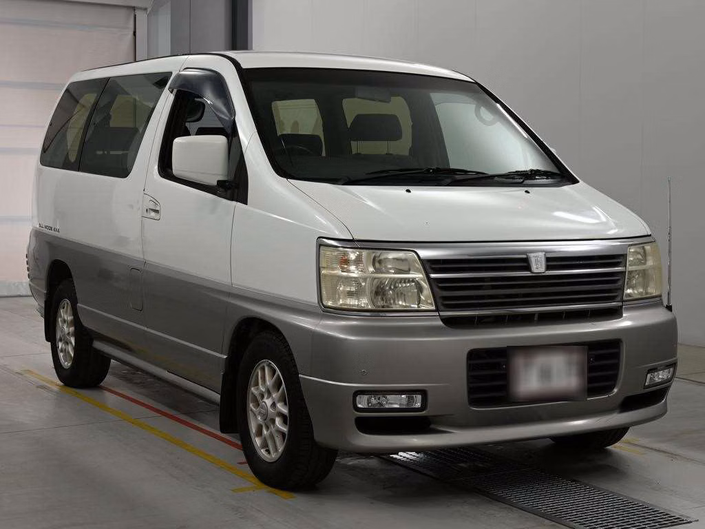 NISSAN ELGRAND